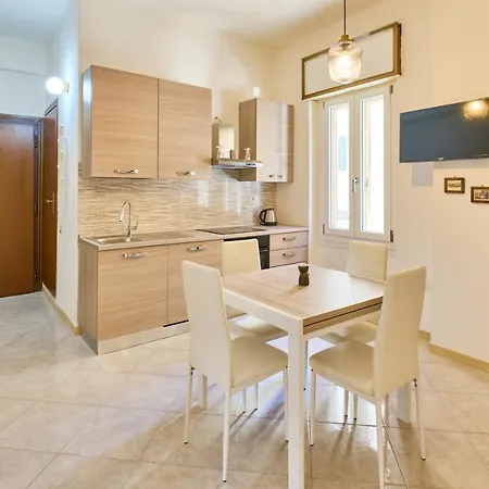 House Repubblica Apartment